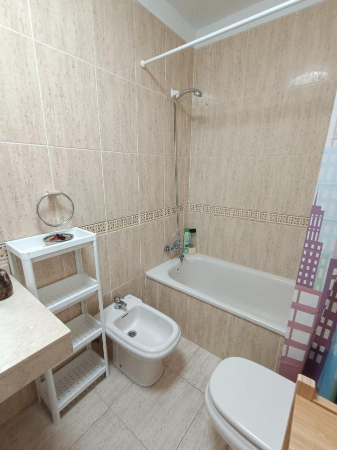 Apartamento Familiar Arcoiris Primera Linea De La Playa Callao Salvaje Luaran gambar
