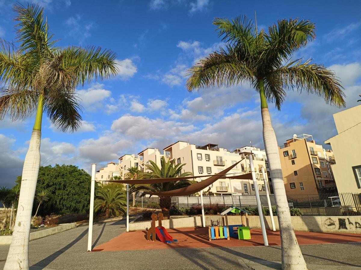 Apartamento Familiar Arcoiris Primera Linea De La Playa Callao Salvaje Luaran gambar