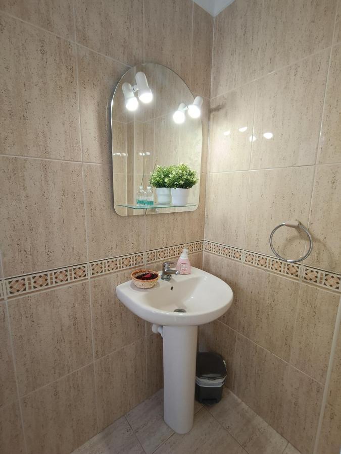Apartamento Familiar Arcoiris Primera Linea De La Playa Callao Salvaje Luaran gambar